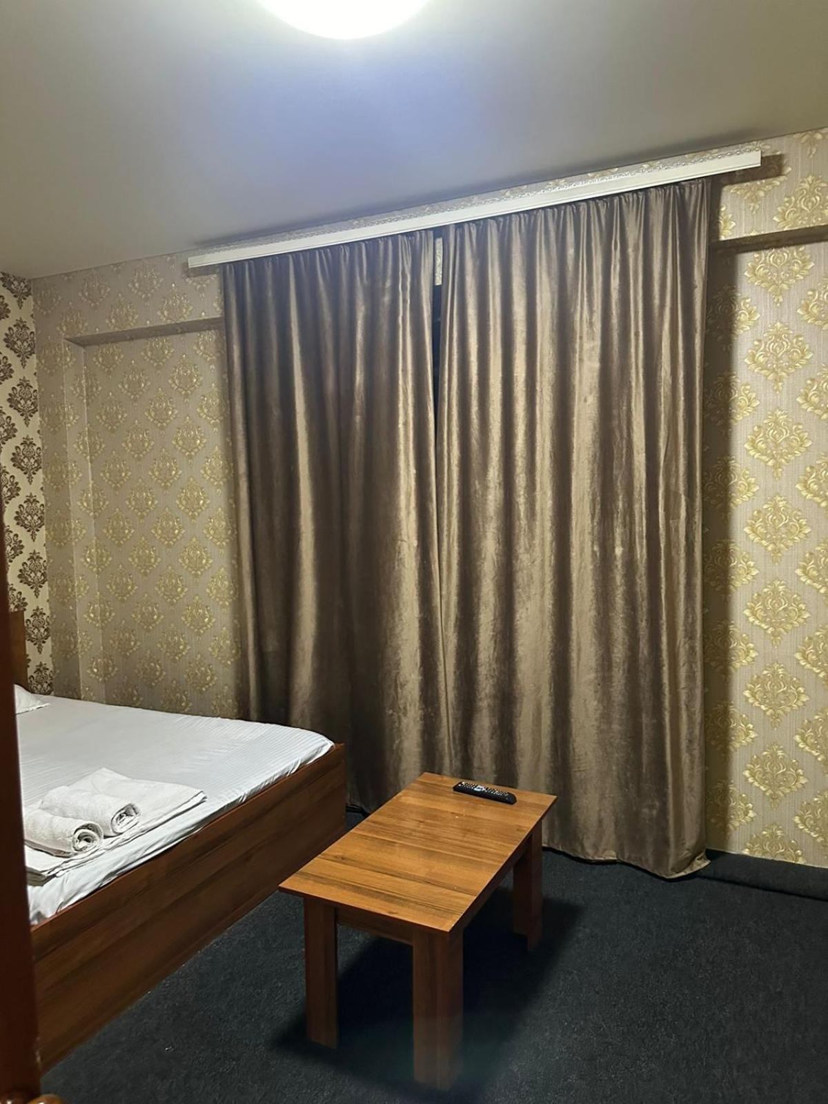 Пана Hotel Almaty Eksteriør billede